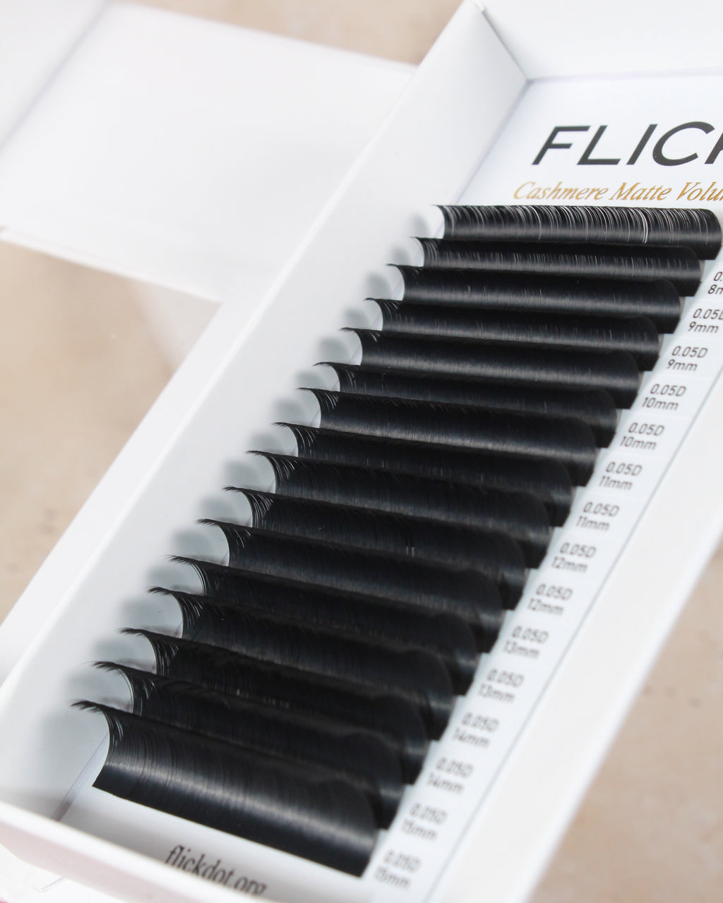 Matte Cashmere Volume Lash Trays