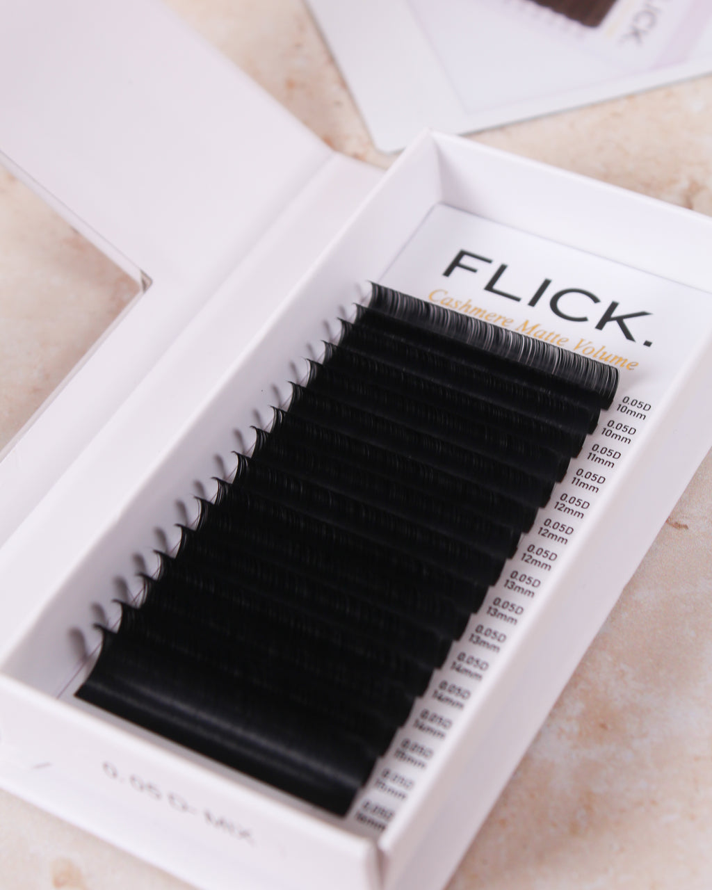 Matte Cashmere Volume Lash Trays